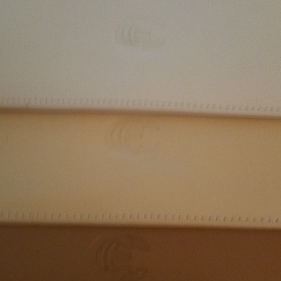 Charmelle Black Leather Handbag / Interchangeable - Picture 8 of 8